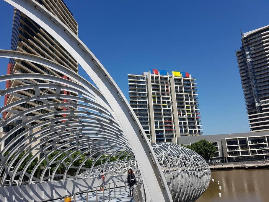 Melbourne Docklands Riverside Views Luaran gambar